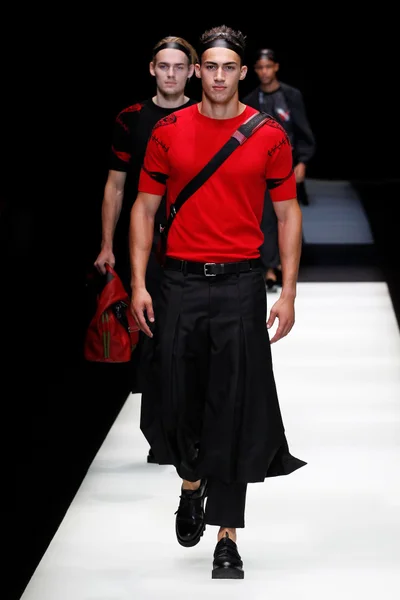 Look 24